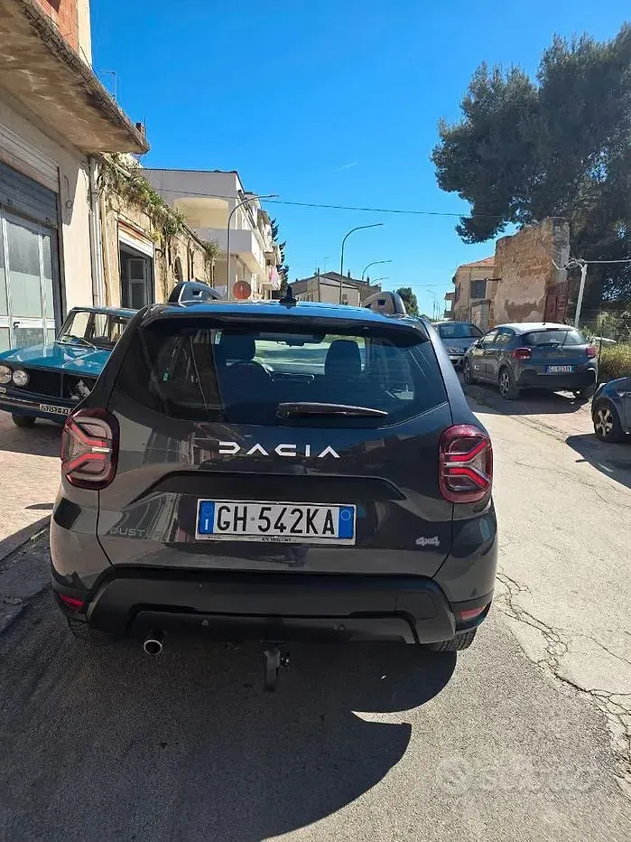 Usata Dacia Duster 116 CV (85 kW) 2023 Grigio SUV