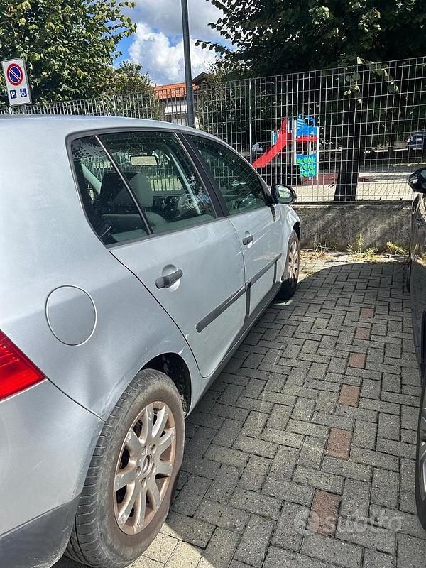Usata VW Golf IV 2005 Grigio Berlina