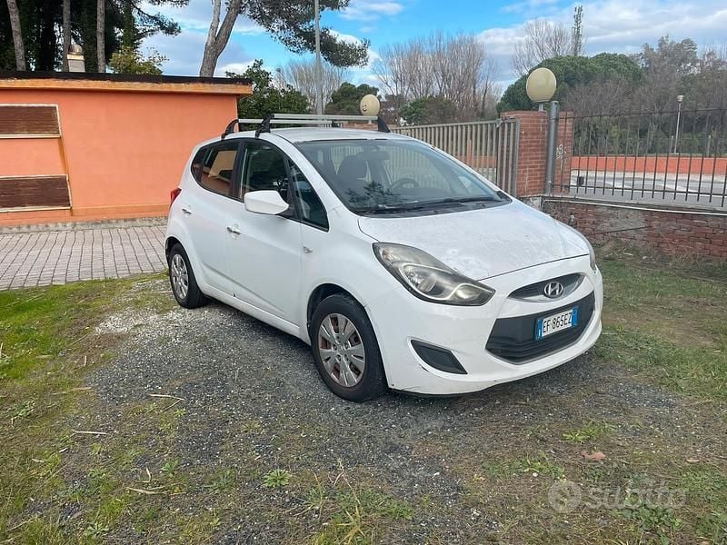 Bianco Usata 2011 Hyundai ix20 Utilitaria | 2000 € (Super prezzo) - Immagine 1/4