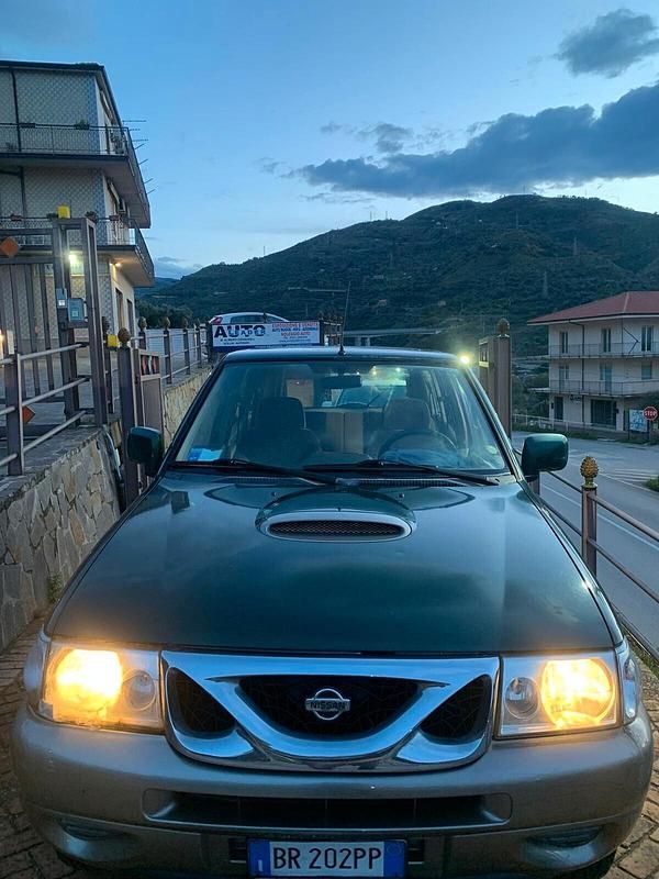Verde Usata 2001 Nissan Terrano SUV | 4900 € (Super prezzo) - Immagine 1/4