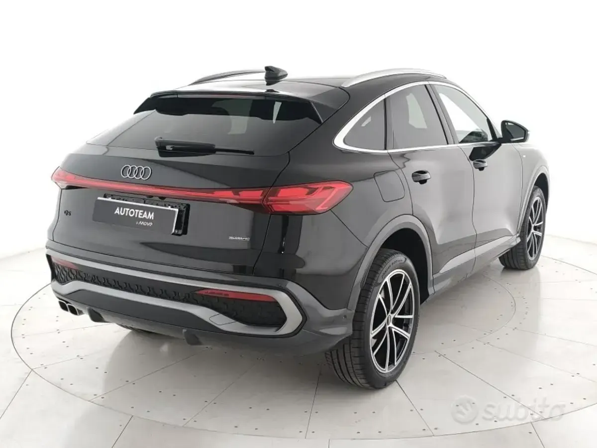 Usata Audi Q5 Sportback S-Line 204 CV (150 kW) 2025 Nero mythos SUV