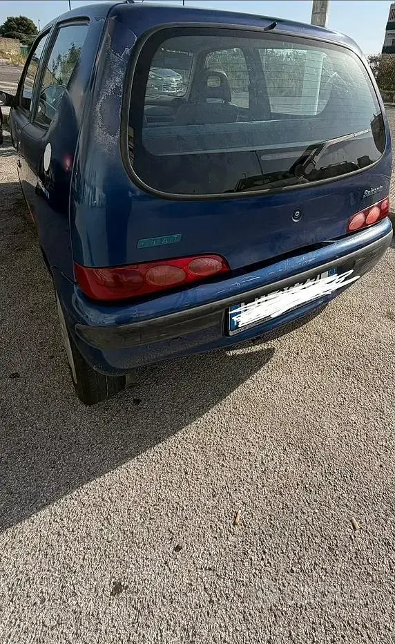 Usata Fiat 600 Active 54 CV (39 kW) 2011 Bluazzurro Utilitaria