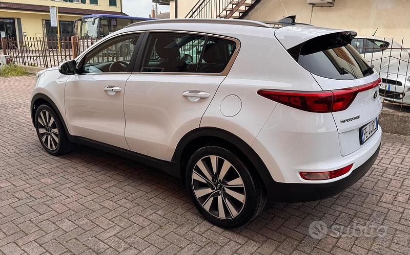 Usata Kia Sportage 116 CV (85 kW) 2016 Bianco SUV