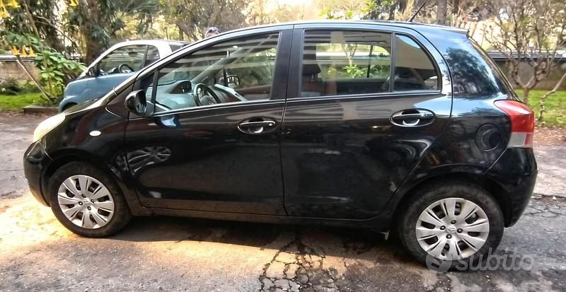 Usata Toyota Yaris Sol 69 CV (50 kW) 2009 Utilitaria
