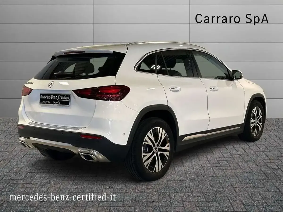Usata Mercedes GLA200 Advanced Plus 150 CV (110 kW) 2023 Bianco SUV