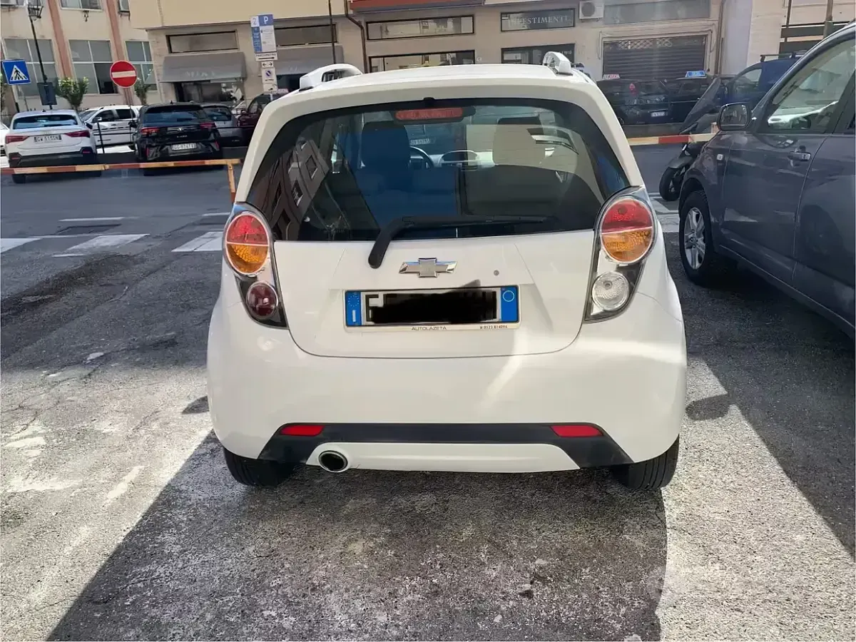 Usata Chevrolet Spark LS 81 CV (59 kW) 2011 Bianco Utilitaria
