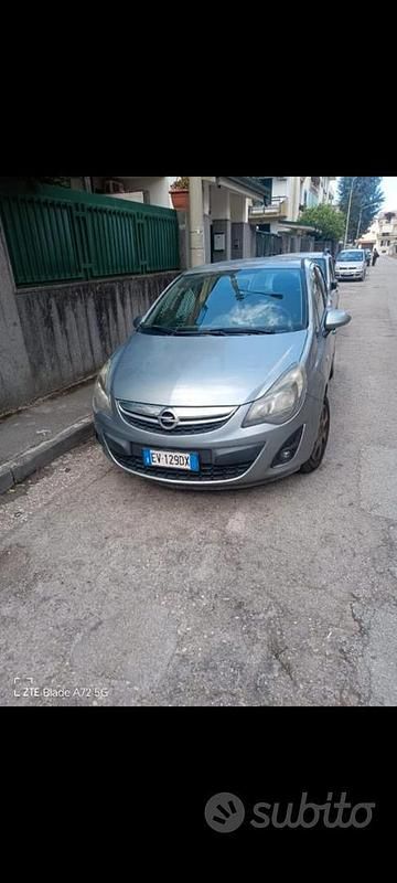 Usata Opel Corsa 75 CV (55 kW) 2014 Grigio Berlina