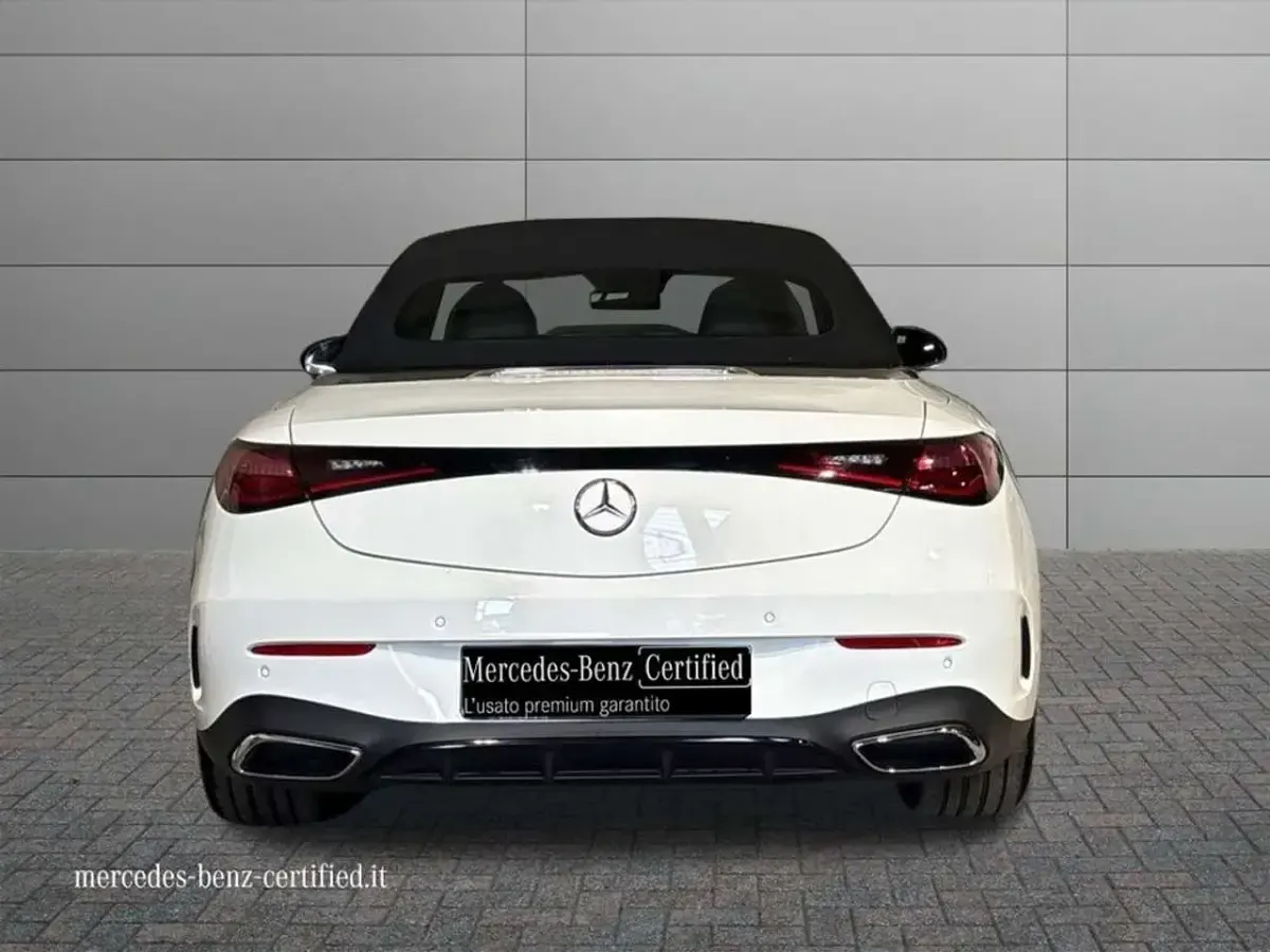 Usado Mercedes CLE200 AMG Line Premium 204 CV (150 kW) 2024 Blanco Descapotable