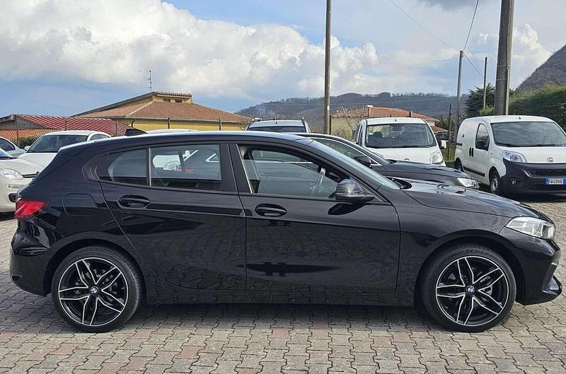 Usata BMW 118 Advantage 150 CV (110 kW) 2023 Nero Utilitaria