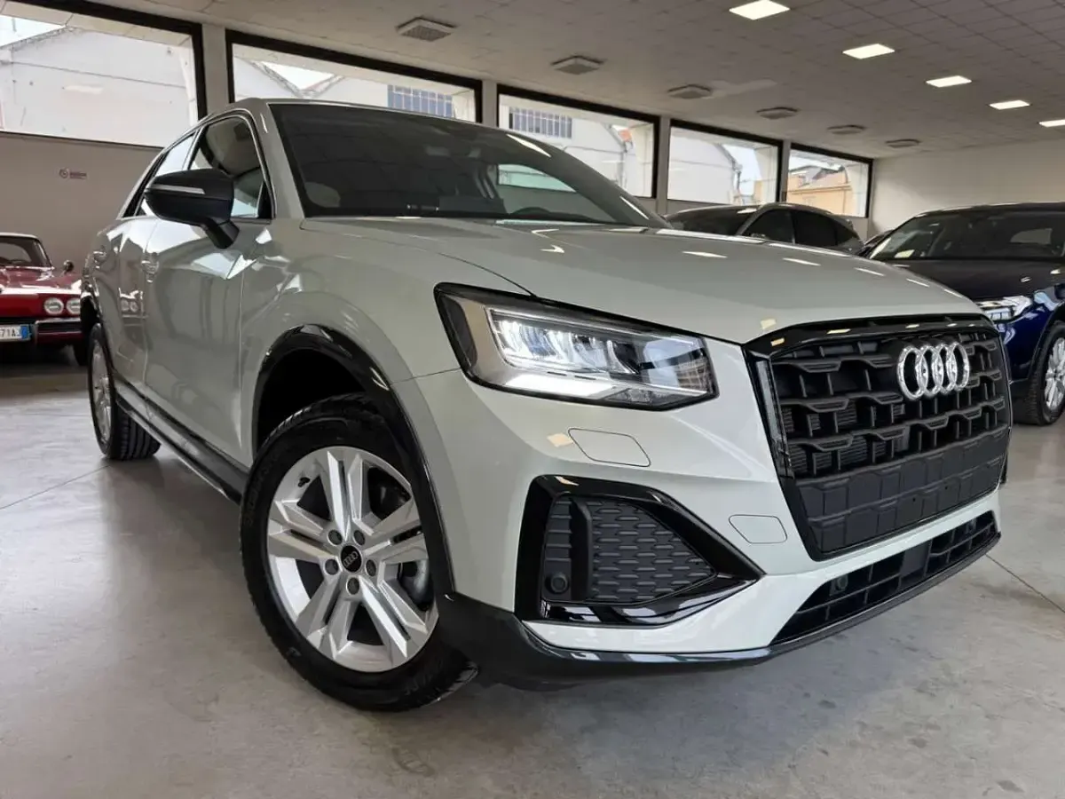Usata Audi Q2 Advanced Plus 116 CV (85 kW) 2025 Argento cavo metallizzato SUV