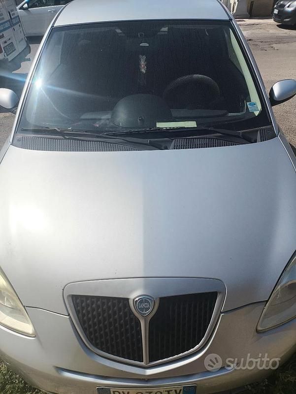 Usata Lancia Ypsilon 77 CV (56 kW) 2009 Grigio Utilitaria