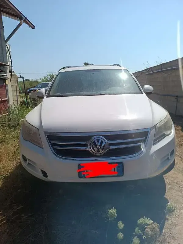 Usata VW Tiguan 140 CV (102 kW) 2010 Bianco SUV