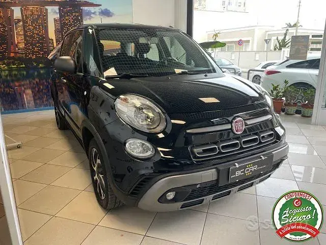 Usado Fiat 500L Cross 95 CV (69 kW) 2019 Negro Monovolumen