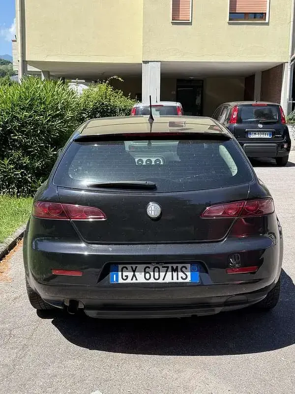 Usata Alfa Romeo 159 Exclusive 150 CV (110 kW) 2007 Nero Station wagon