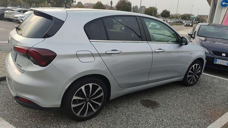 Usata Fiat Tipo Lounge 120 CV (88 kW) 2021 Argento Berlina