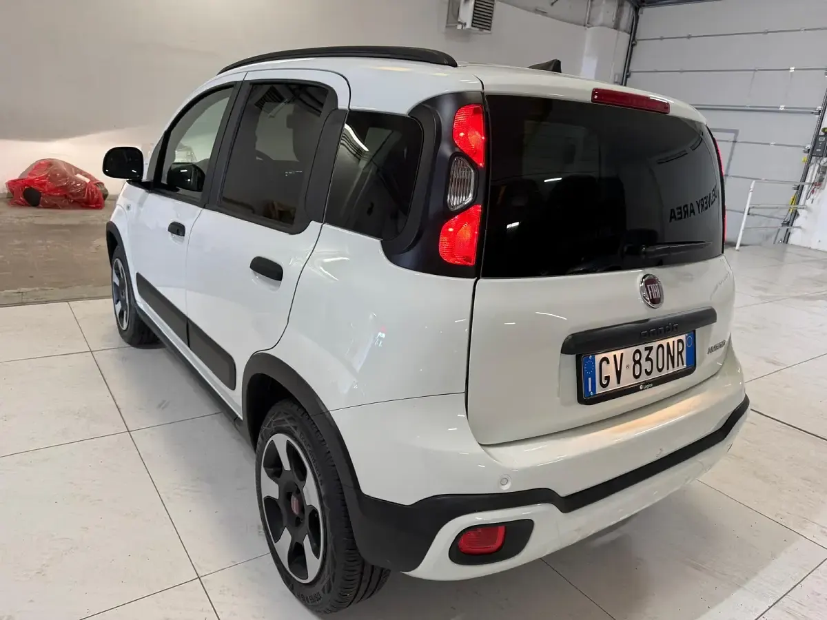 Usata Fiat Panda Cross Cross 69 CV (50 kW) 2024 Bianco gelato Utilitaria