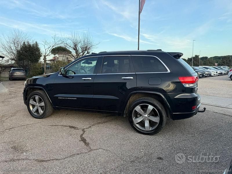 Usata Jeep Cherokee 250 CV (183 kW) 2014 SUV
