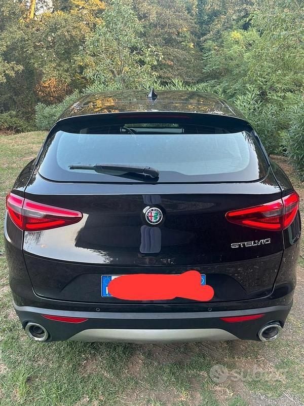 Usata Alfa Romeo Stelvio Tech Edition 190 CV (139 kW) 2019 Nero SUV