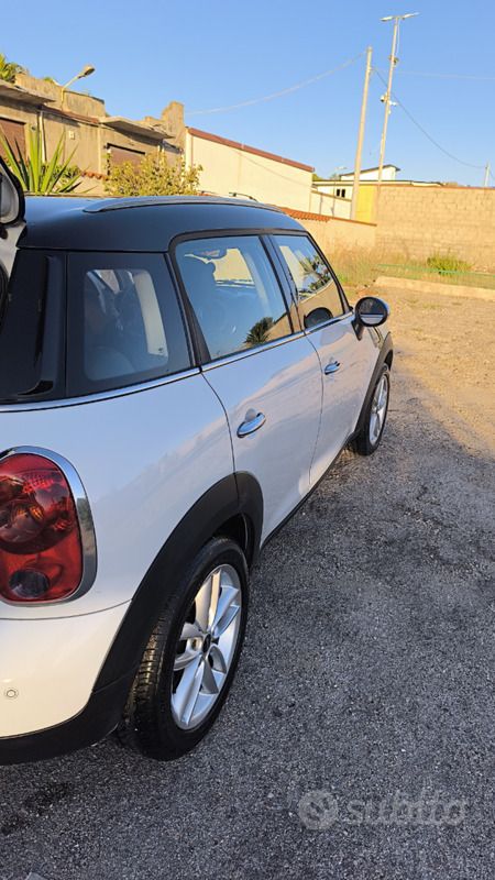 Usata Mini Countryman 116 CV (85 kW) 2013 Bianco SUV