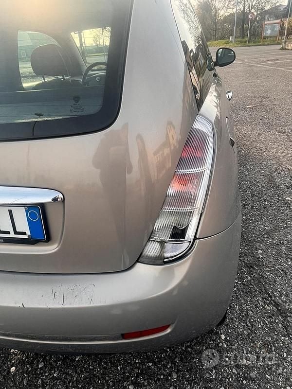 Usata Lancia Ypsilon 2011 Utilitaria
