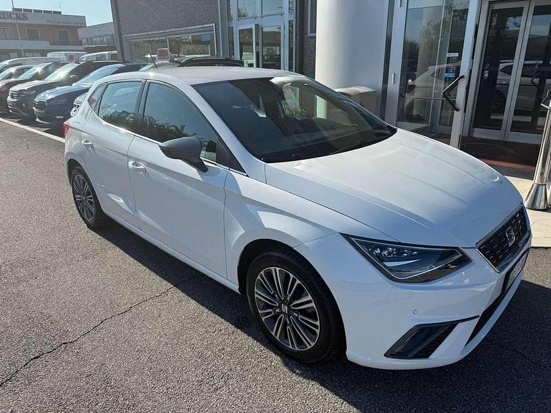 Bianco Usata 2018 Seat Ibiza XCELLENCE Tre volumi | 8000 € (Buon prezzo) - Immagine 1/4