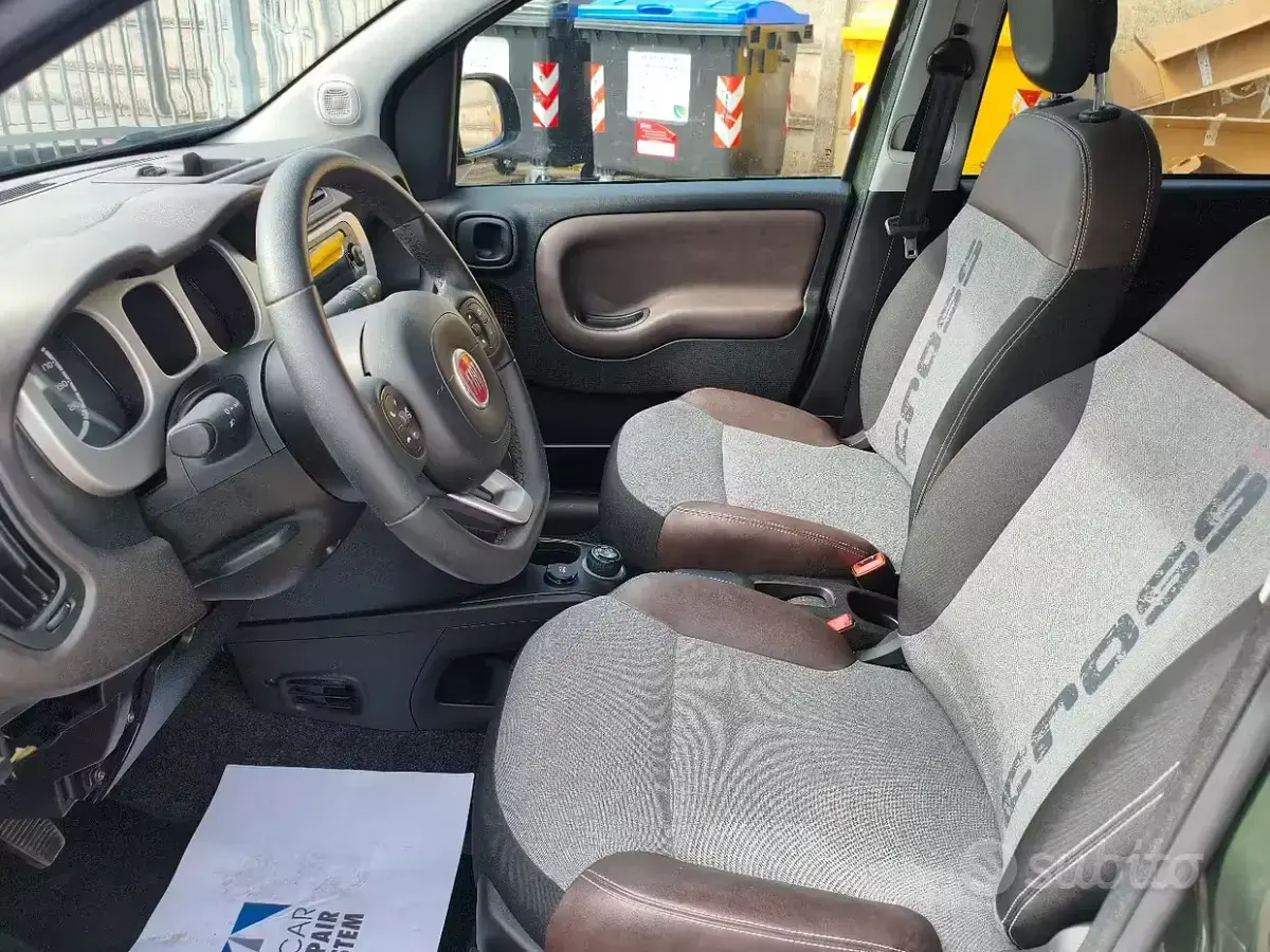 Usata Fiat Panda Cross Cross 85 CV (62 kW) 2021 Verde Utilitaria