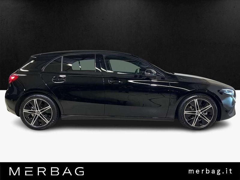 Nuova Mercedes A180 Business 116 CV (85 kW) 2025 Nero Utilitaria