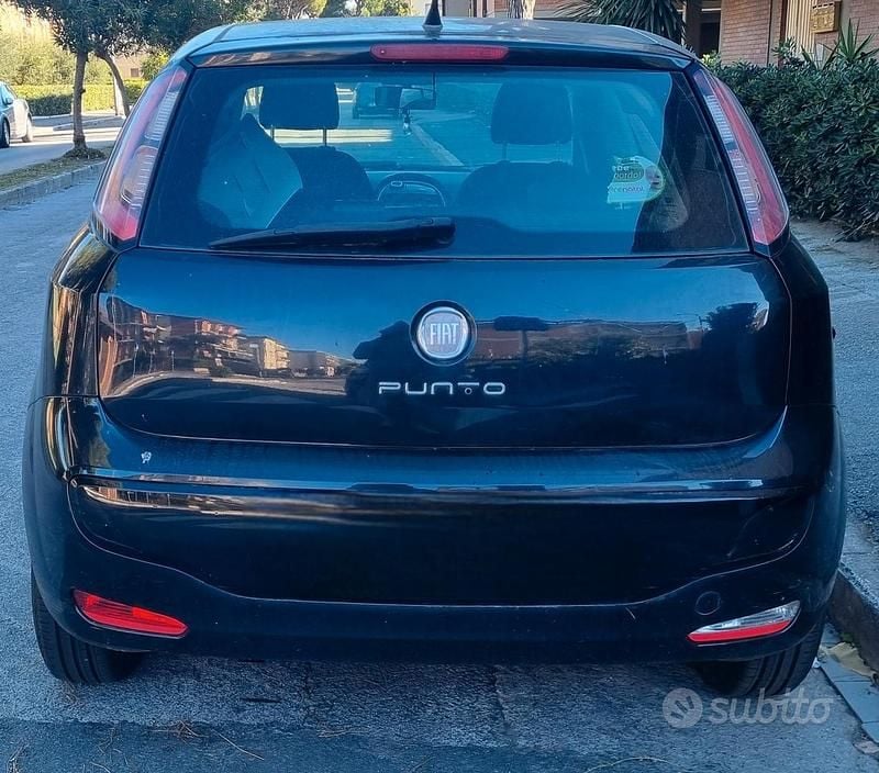 Usata Fiat Punto Evo 75 CV (55 kW) 2011 Nero Utilitaria