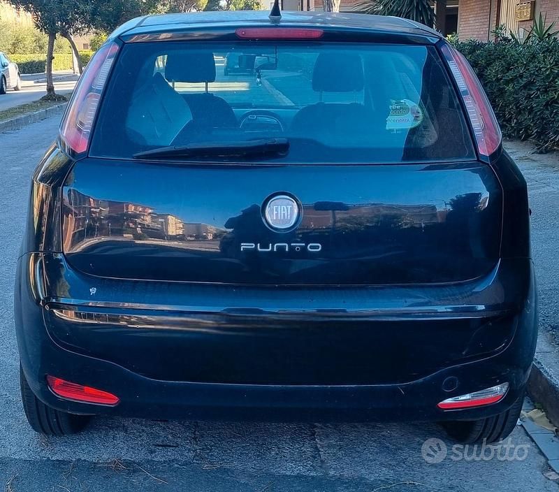 Usata Fiat Punto Evo 75 CV (55 kW) 2011 Nero Utilitaria