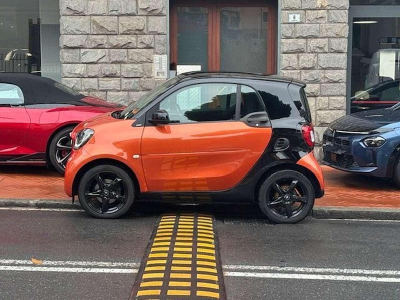 Usata Smart ForTwo Coupé Passion 71 CV (52 kW) 2015 Arancione Utilitaria