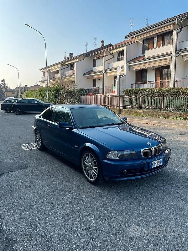 Usata BMW 323 170 CV (125 kW) 2000 Blu Berlina