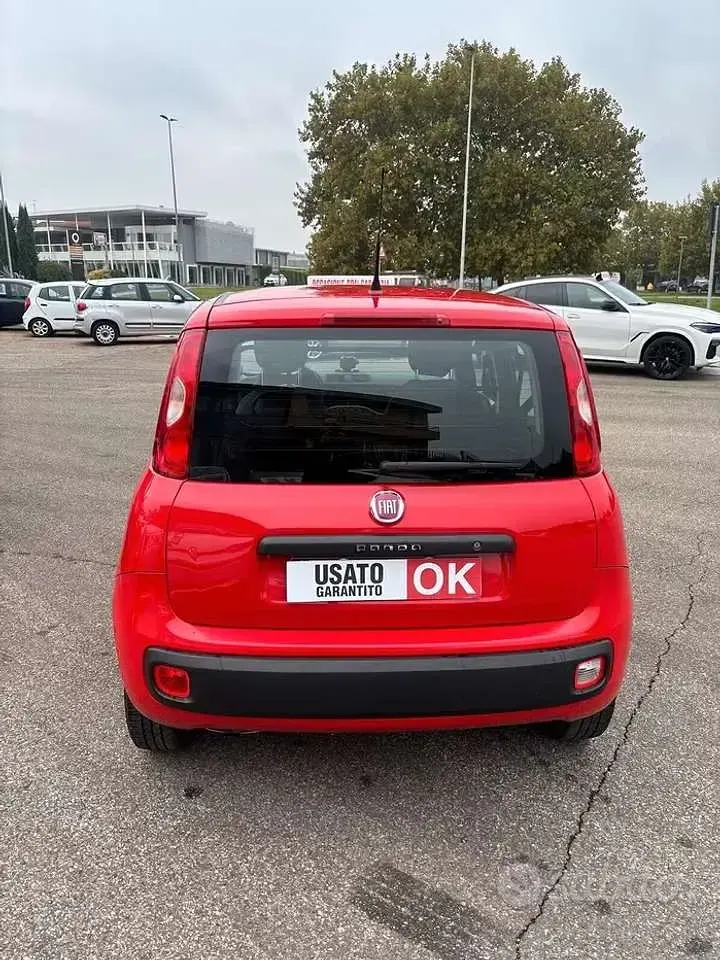 Usata Fiat Panda Easy 80 CV (58 kW) 2019 Rosso Utilitaria