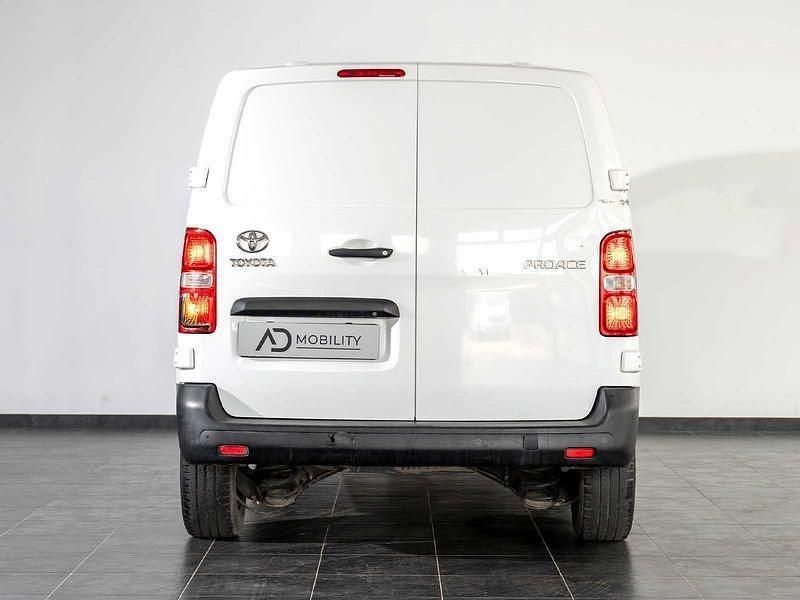 Usata Toyota Proace Comfort 122 CV (89 kW) 2020 Bianco Monovolume