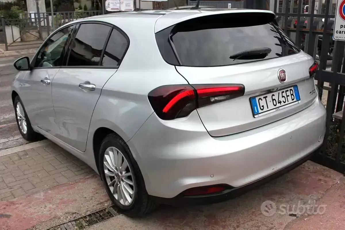 Usata Fiat Tipo 100 CV (73 kW) 2021 Grigio Berlina