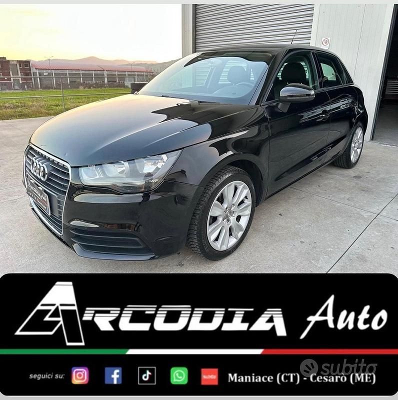 Nero Usata 2012 Audi A1 Ambition Tre volumi | 7800 € (Buon prezzo) - Immagine 1/4