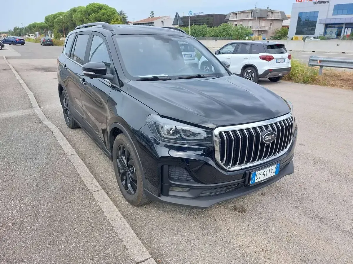 Usata SWM G05 139 CV (102 kW) 2025 Nero SUV