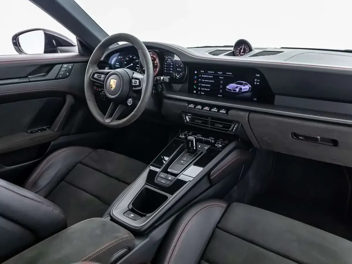 Usata Porsche 911 Carrera GTS 480 CV (353 kW) 2022 Nero jet metallizzato Coupé