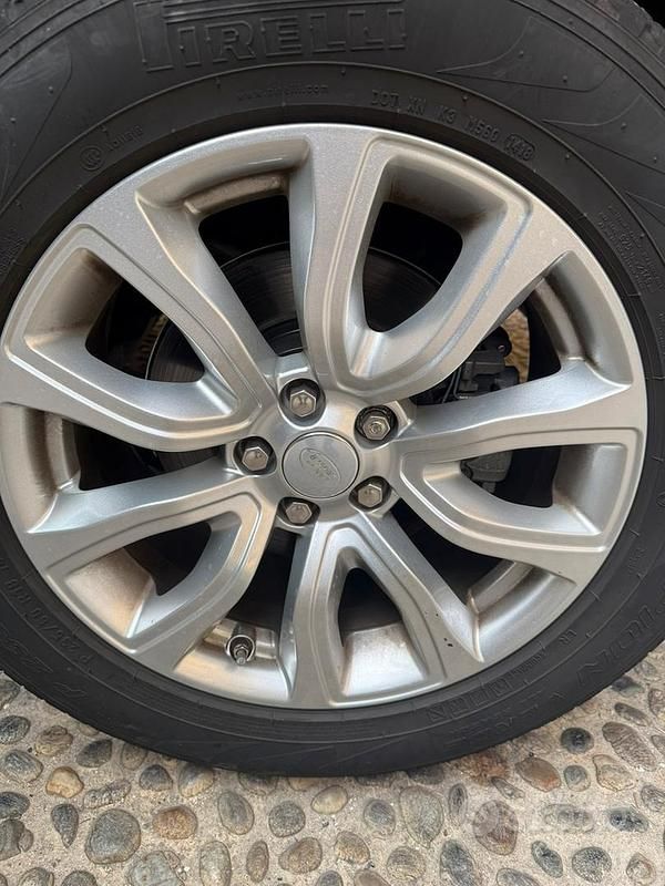 Usata Land Rover Range Rover evoque 150 CV (110 kW) 2018 Nero SUV