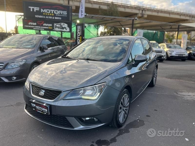Grigio Usata 2016 Seat Ibiza CONNECT Tre volumi | 8990 € (Cara) - Immagine 1/4
