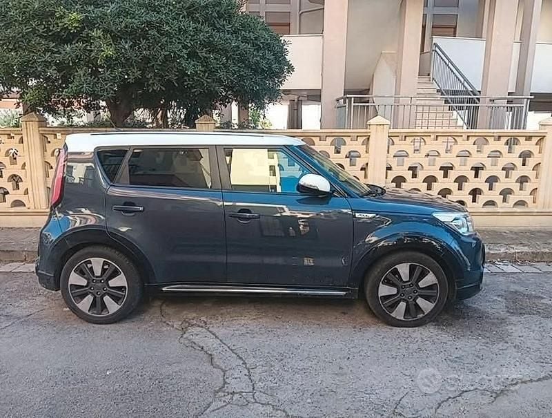 Usata Kia Soul 128 CV (94 kW) 2015 Grigio SUV