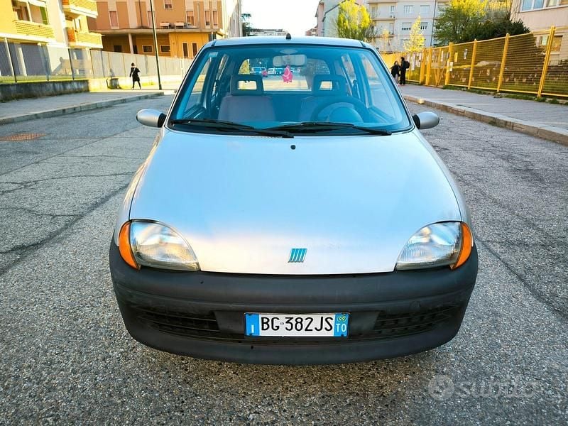 Usata Fiat Seicento 39 CV (28 kW) 1999 Grigio Utilitaria