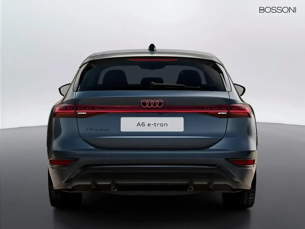 Nuova Audi A6 e-tron S-Line 280 kW (381 CV) 2026 Blu Station wagon