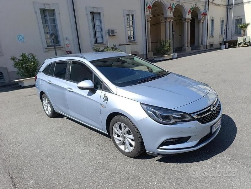 Usata Opel Astra 2019 Grigio Station wagon