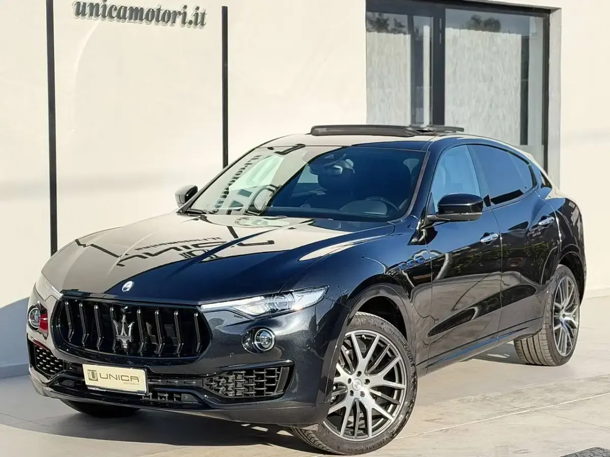 Usata Maserati Levante GT 330 CV (242 kW) 2022 Nero SUV