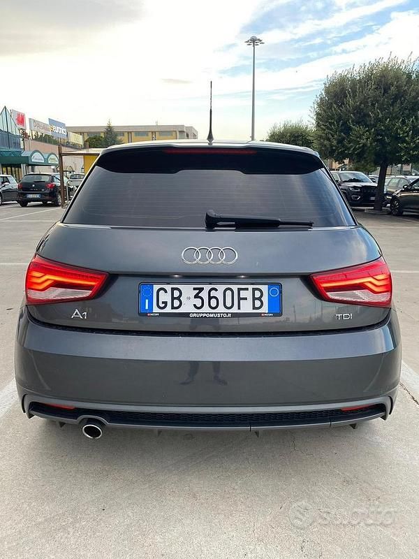 Usata Audi A1 S-Line 90 CV (66 kW) 2018 Grigio Berlina