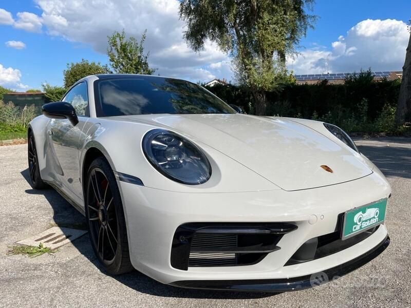 Usata Porsche 911 Carrera 4 GTS 480 CV (353 kW) 2022 Bianco Coupé