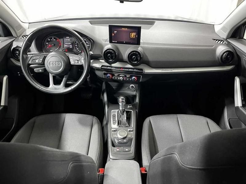 Usata Audi Q2 Business 150 CV (110 kW) 2017 Grigio SUV