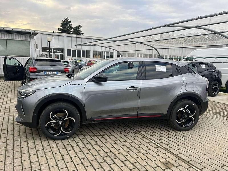 Nuova Alfa Romeo Junior Edizione Speciale 145 CV (106 kW) 2026 Grigio SUV