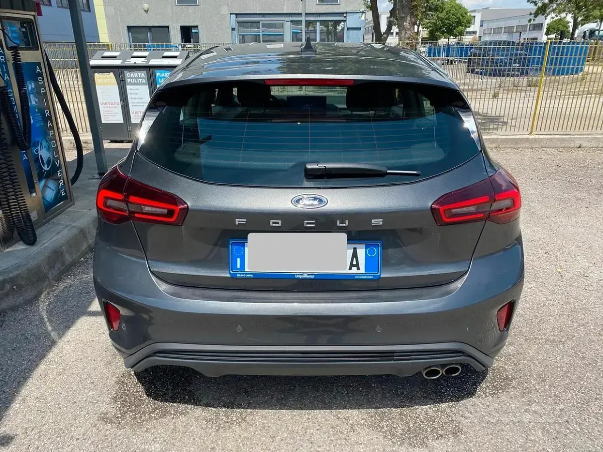 Usata Ford Focus ST-Line 116 CV (85 kW) 2025 Grigio Berlina