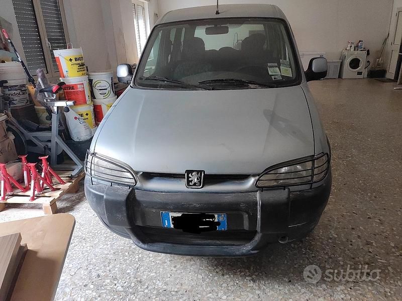 Gebraucht Peugeot Partner 70 PS (51 kW) 2001 Blau Van / Kleinbus